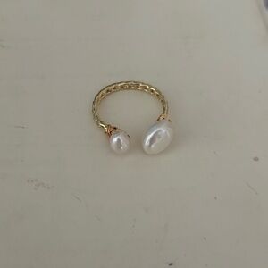 Elegant Gold Pearl Open Ring